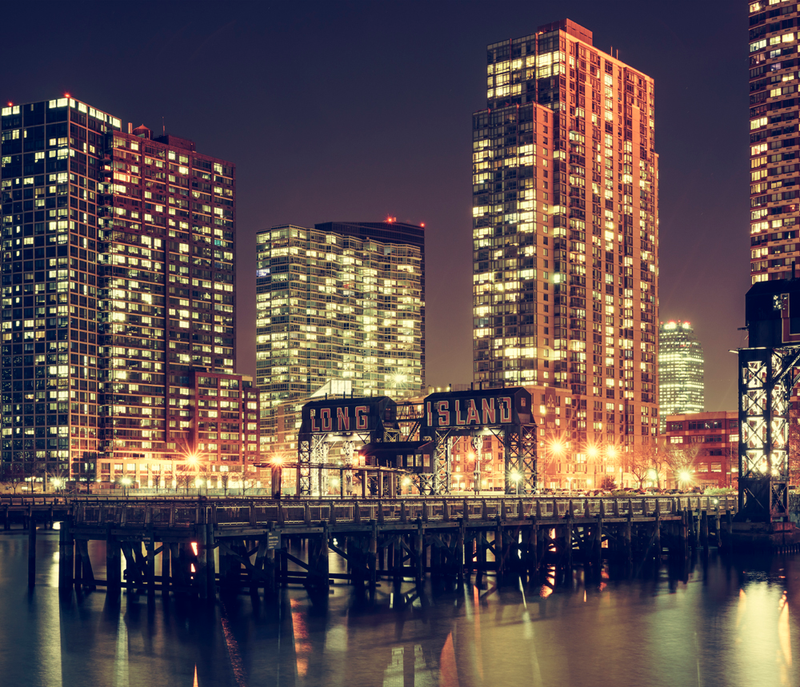 Illustration for article titled Extraordinary photos capture the true spirit of New York City at night